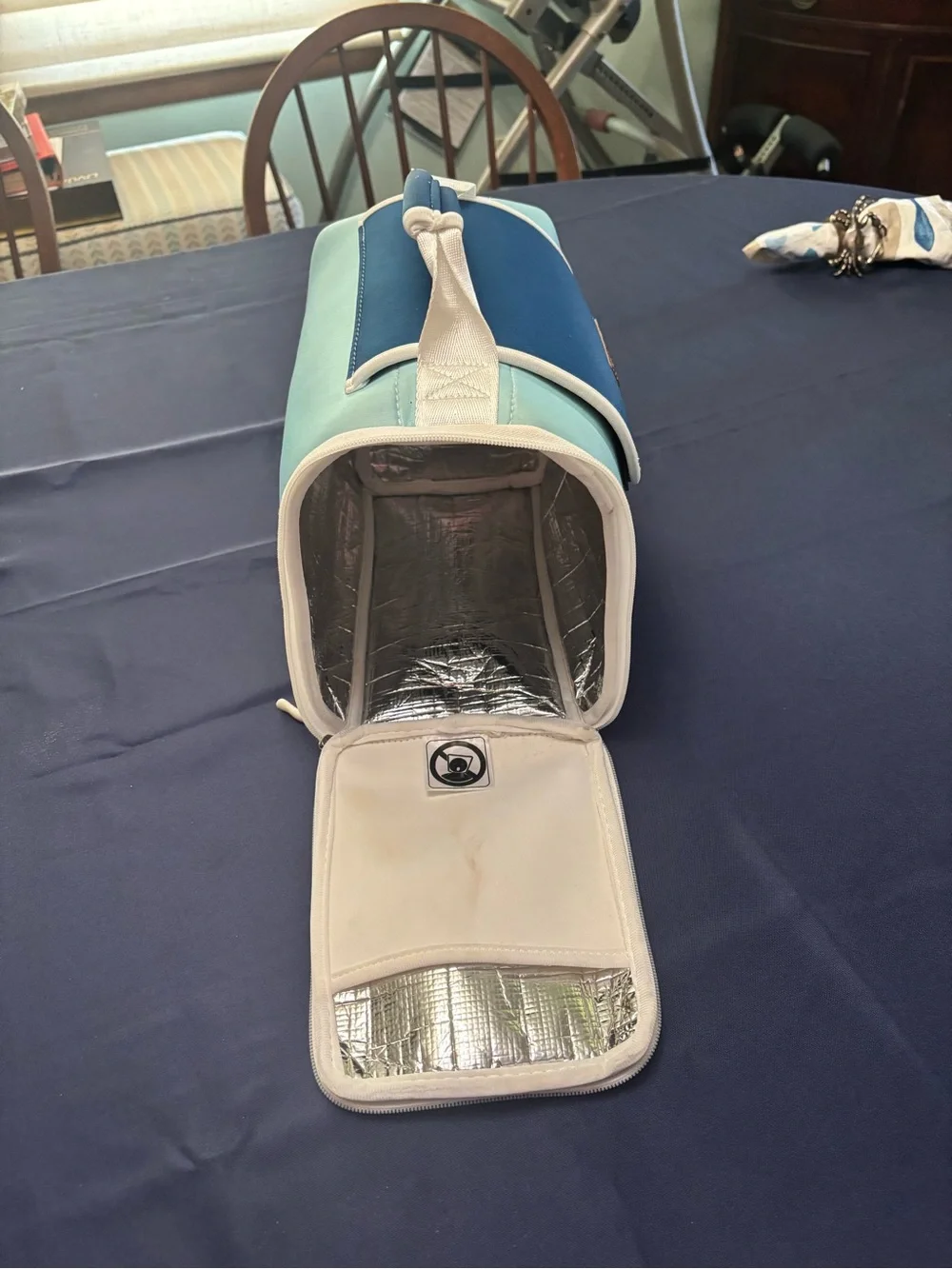 Kanga Insulated Blue and Aqua Lunch Cooler Bag— LIKE NEW